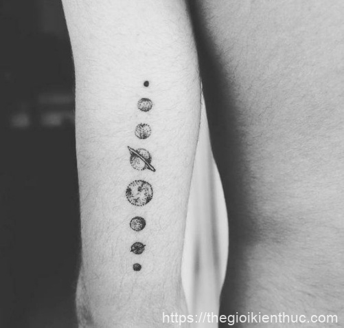 Hình xăm nghệ thuật tatoo mini vũ trụ đẹp nhất